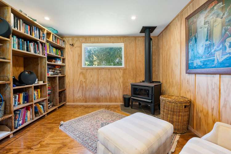 8 Coral Place Matapouri_16