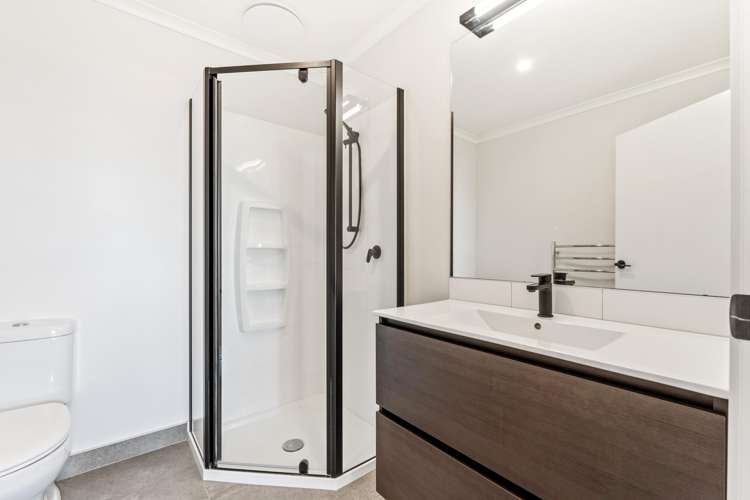 17 Seafarer Crescent Stanmore Bay_14
