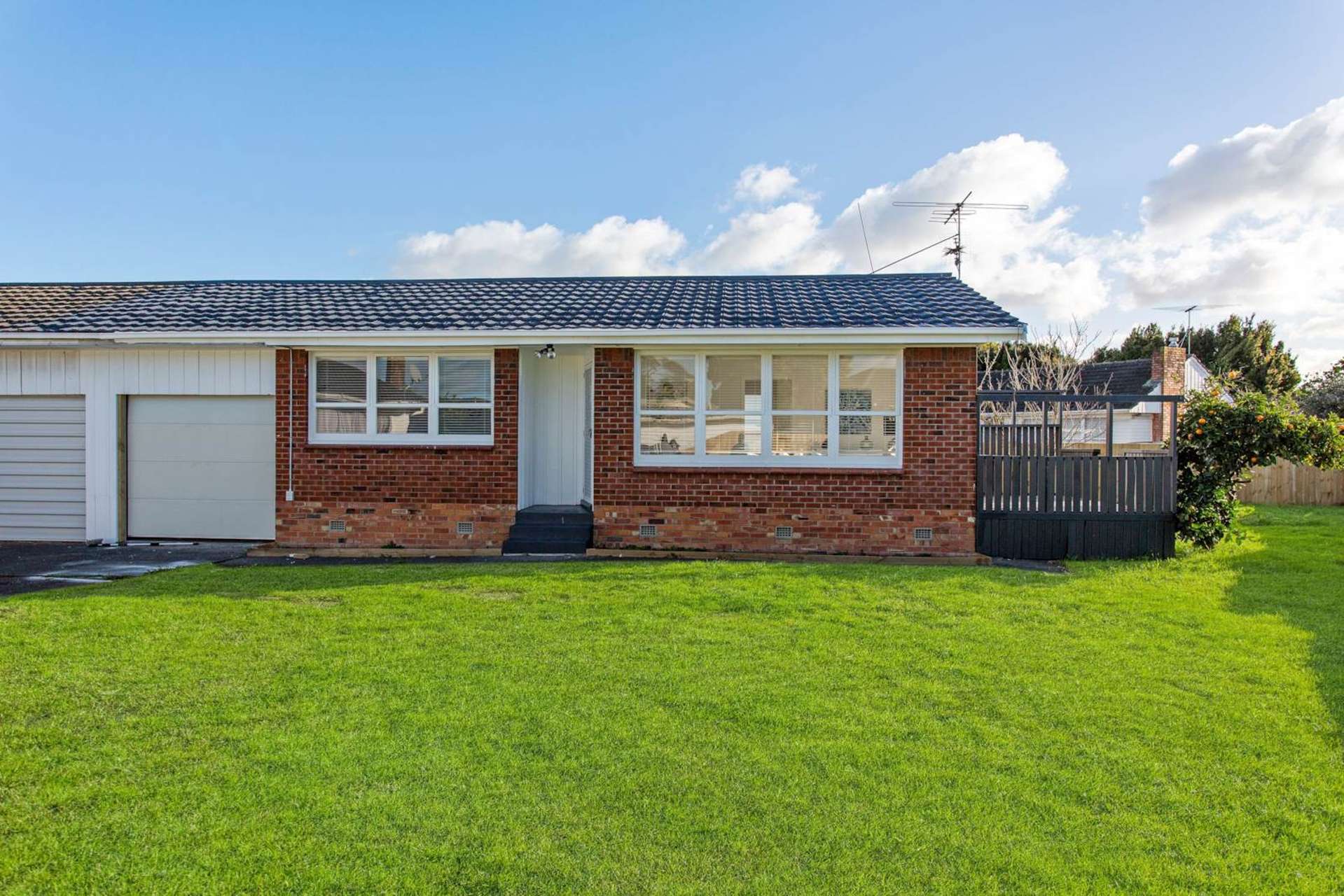 2/67 Dale Crescent Pakuranga_0