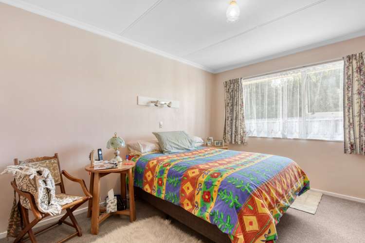 2/10 Exeter Street Stoke_6