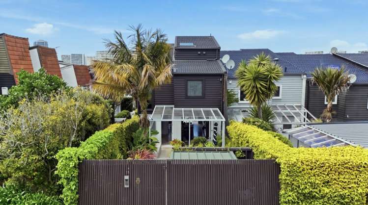 11 Grattan Place Freemans Bay_16