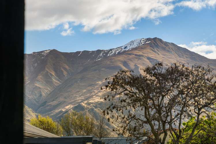 9 Perrow Street Wanaka_14