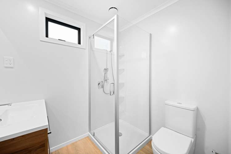 1/6 Greta Street Glenview_7