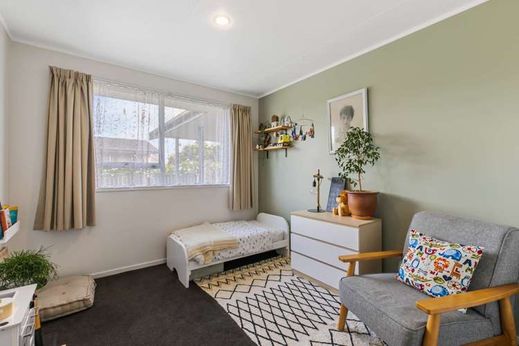 16 Enfield Street Nawton_9