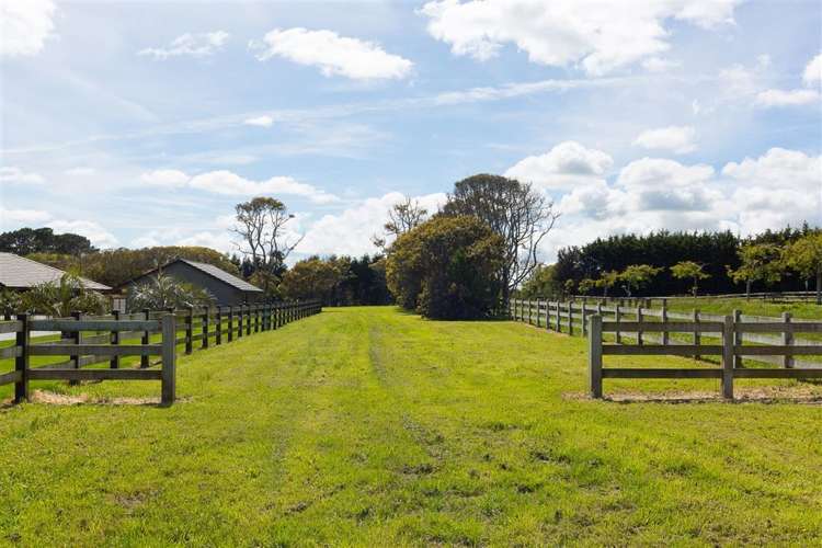 106 Airport Drive New Plymouth Airport_1