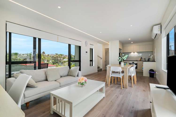 3/49 Northboro Road_3