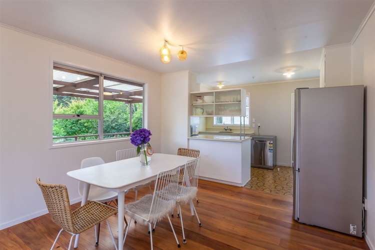15 The Grove Titirangi_8