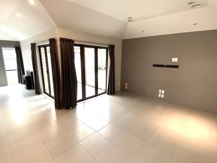 22 Heidi Crescent Flat Bush_3