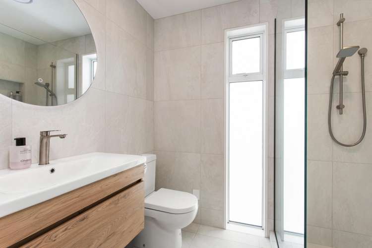 3/49 Marine Parade North New Brighton_7