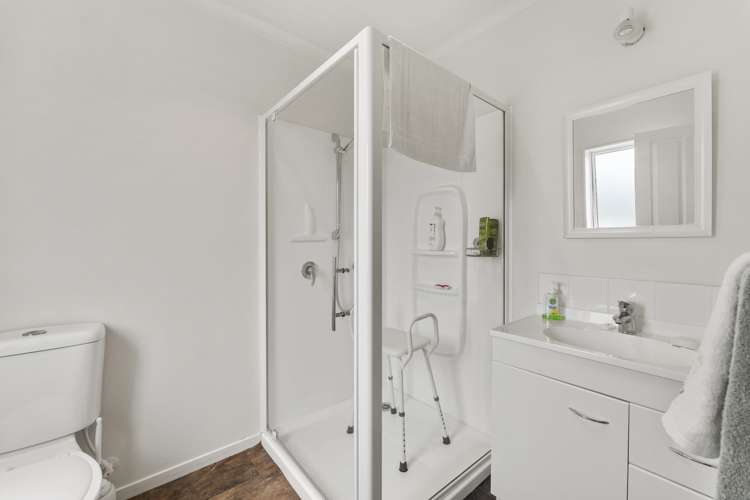 20 Kiharoa Street Otaki Beach_14