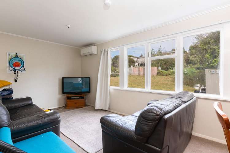 26 Derby Place Cannons Creek_4