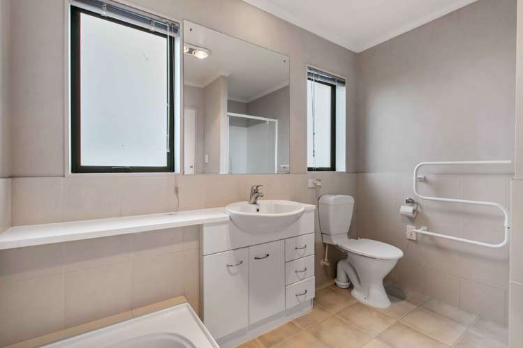 24 Sarteano Drive Manurewa_19