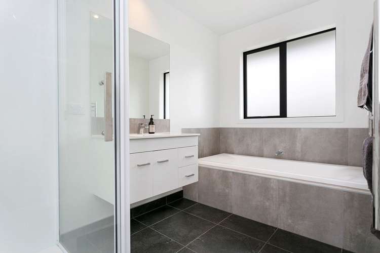 17 Baxter Michael Crescent Cambridge_17