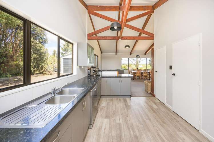 13 Puketea Street Tokomaru_5