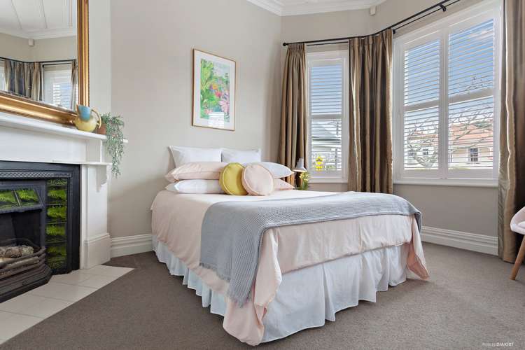 33 Mozeley Avenue Devonport_6