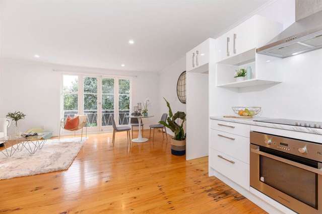 2/4 Leonard Road Mt Wellington_3