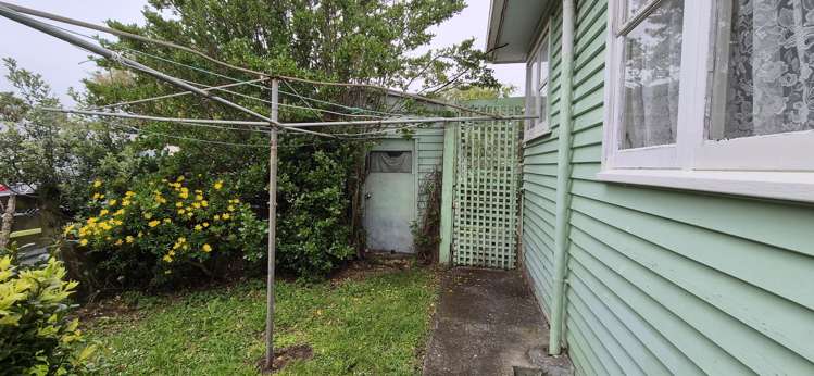 12 Ngatitoa Street Takapuwahia_6