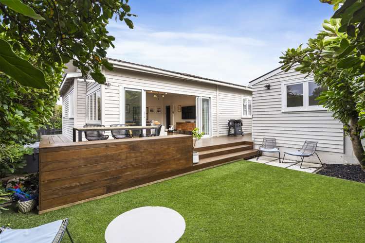2 Wernham Place Northcote_11