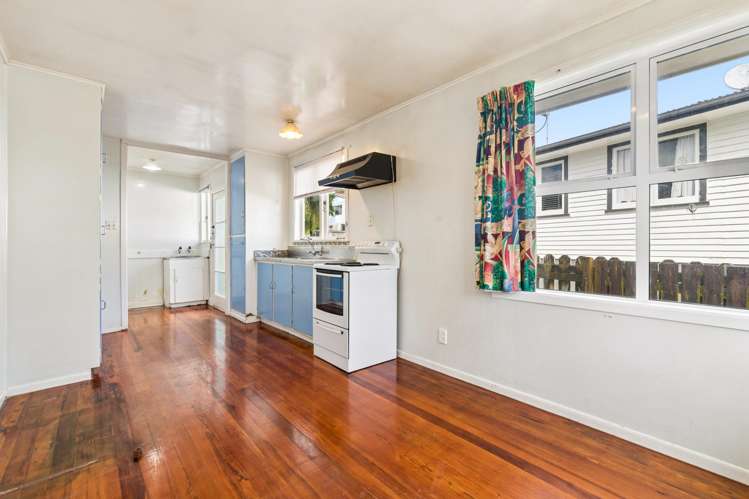 11 Pitcairn Place_5