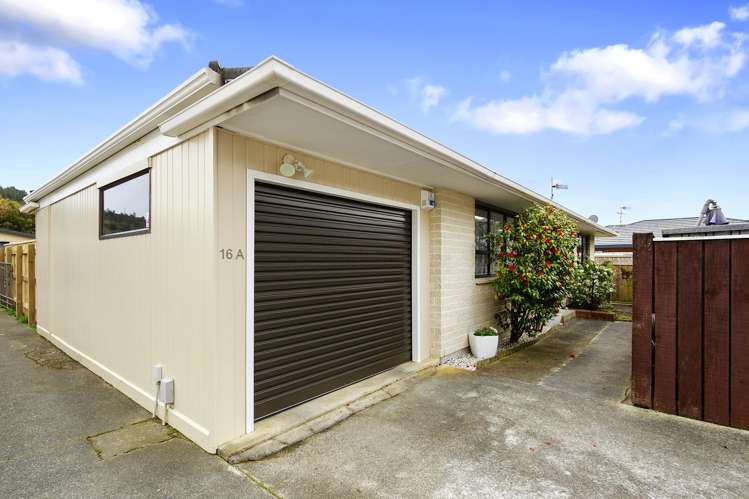 2/16 Montgomery Street Stokes Valley_15