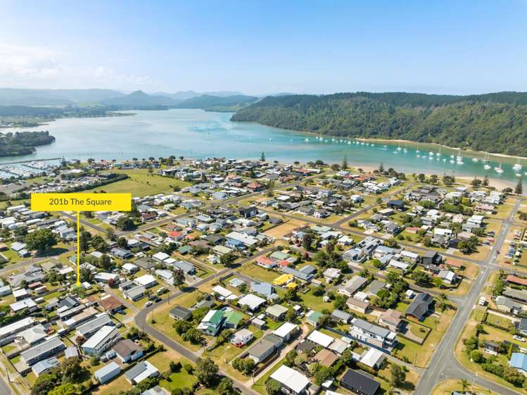 201B The Square Whangamata_9