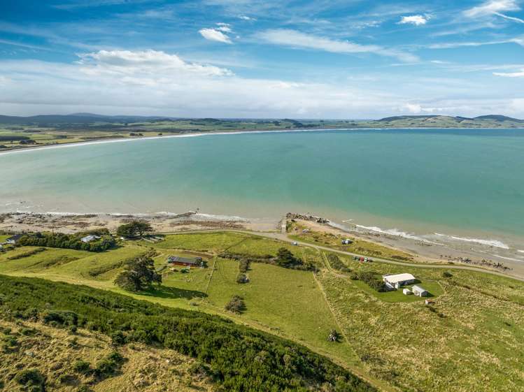 330 Colac Foreshore Road | Colac Bay | Southland | Houses for Sale ...