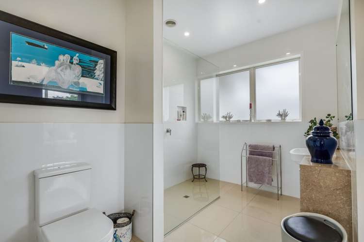 28 Stace Hopper Drive One Tree Point_25