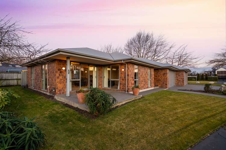 6 Woodhurst Drive Casebrook_21