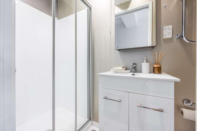 307/17 Vogel Lane Auckland Central_8