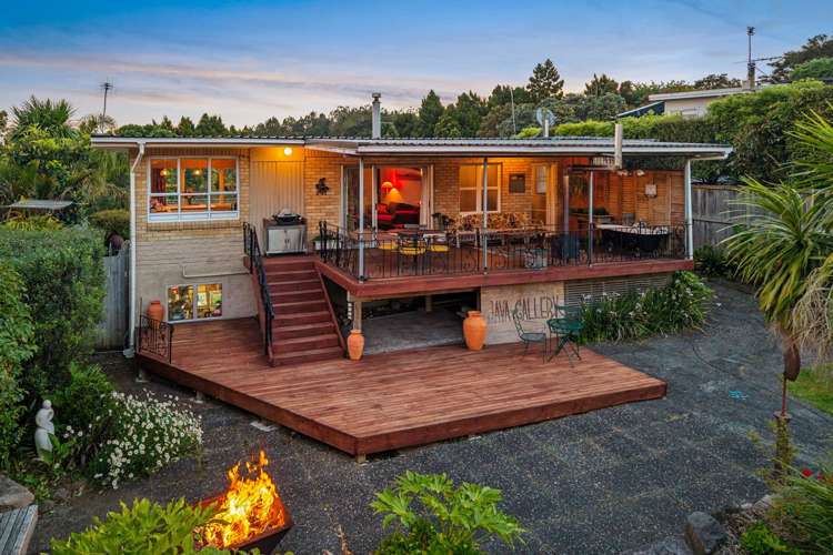 10 Rauhuia Crescent Parau_27