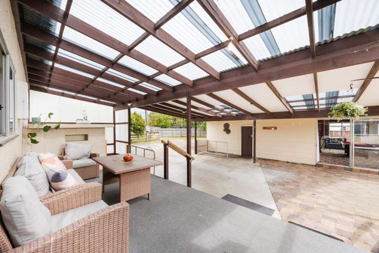 1435 Waughs Road Aorangi_20