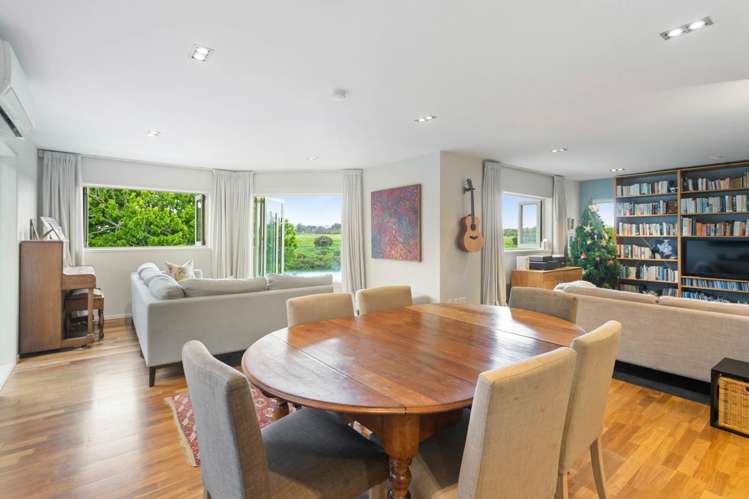 2 Lister Street Point Chevalier_10