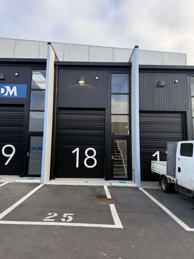 67sqm Multi-Use Industrial Unit for Lease