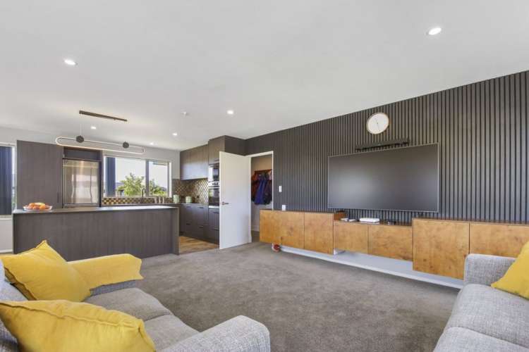 20 Da Vinci Avenue_2