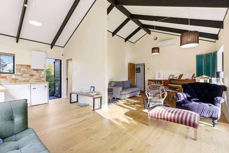 32 Charles Crescent Rainbow Point_8