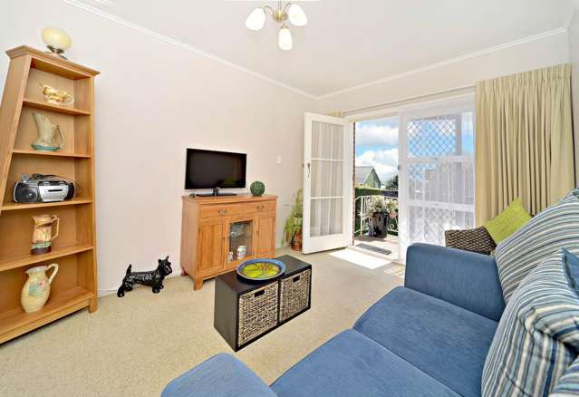 2/1A Seaview Terrace 1727_3