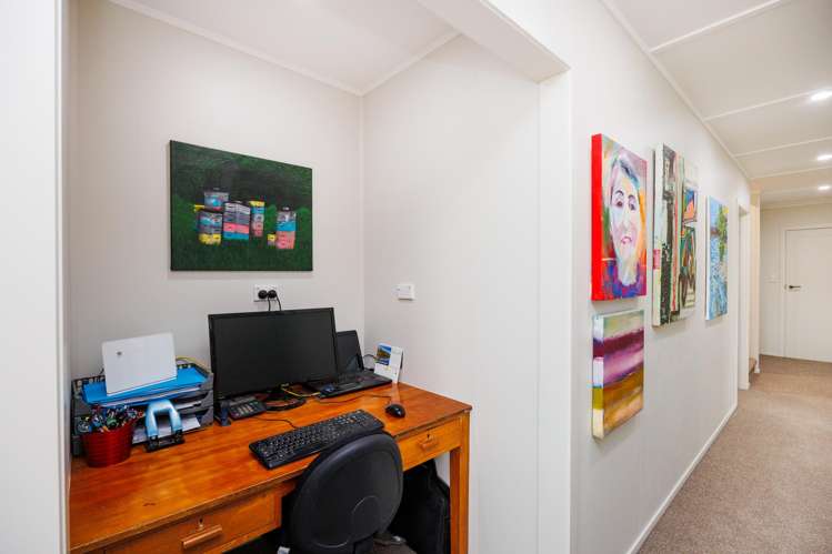 165 Albert Road Tokomaru_35