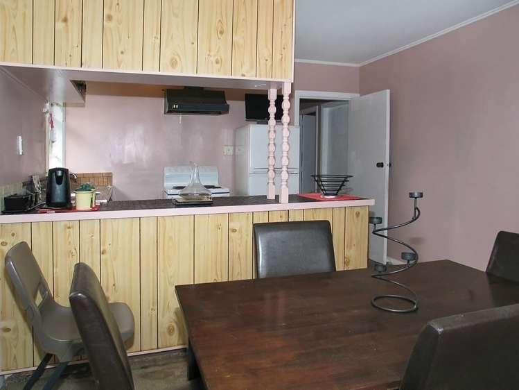 7 Wiltshire Place Cannons Creek_8