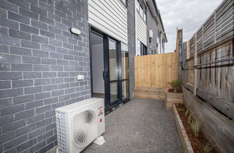 13/10 Charlemont Street 3295_14