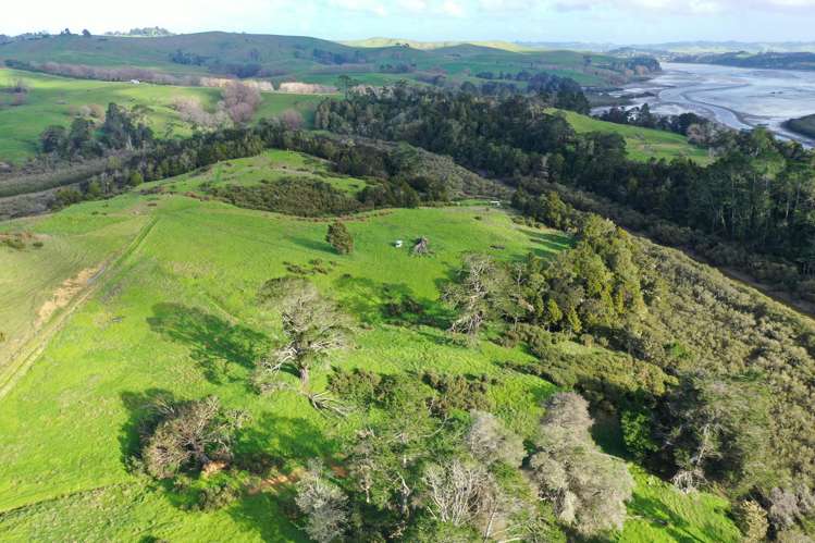 60 Te Pahi River Drive_5