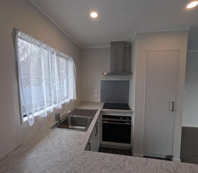 12 Redwood Drive 2124_9