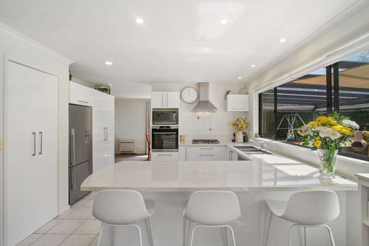 4 Waikura Drive Te Atatu Peninsula_12