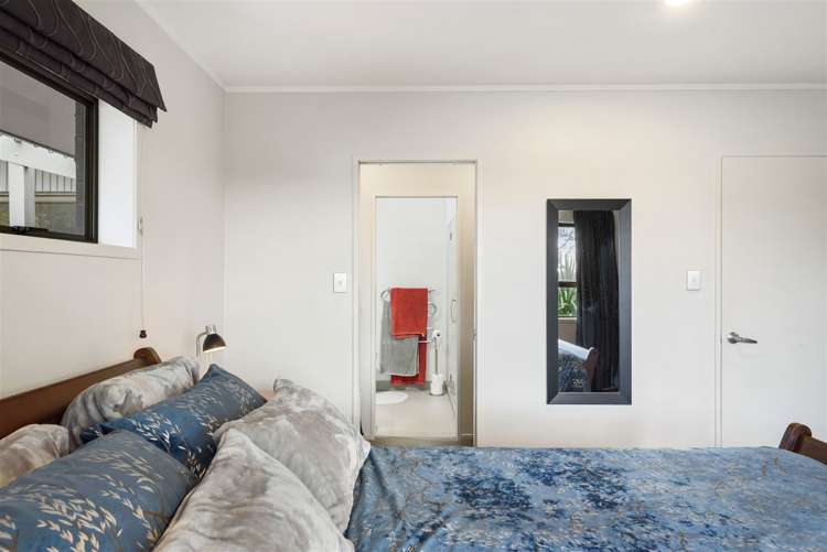 64 Newhaven Terrace Mairangi Bay_15