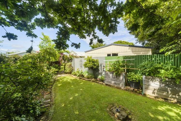 89 Bridge Street Bulls_19