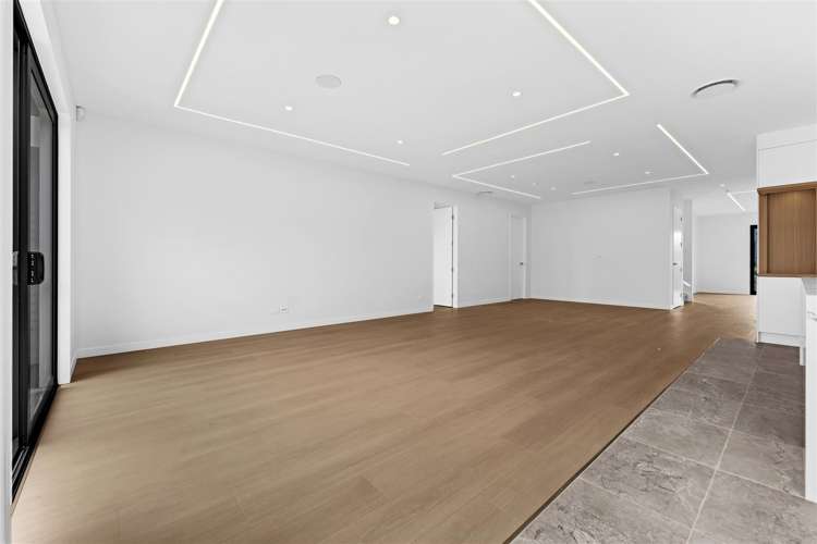 6 Hutukawa Drive Beachlands_23