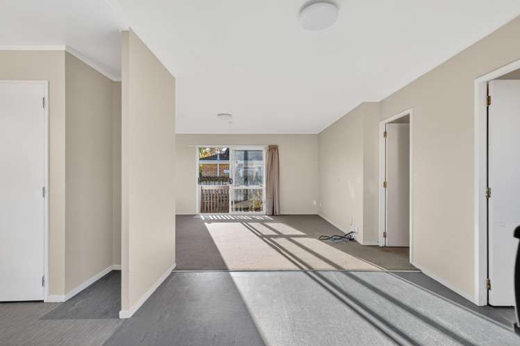 8B Frances Street_5