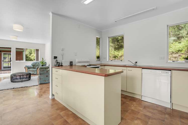 336 Moores Valley Road Wainuiomata_8