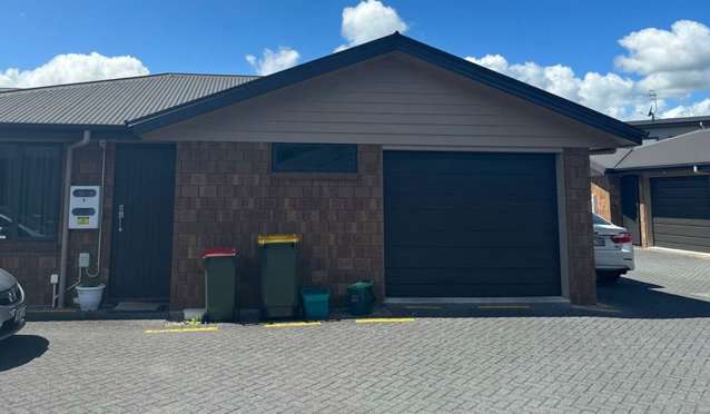Fully Furnished 2bed - Hospital Location