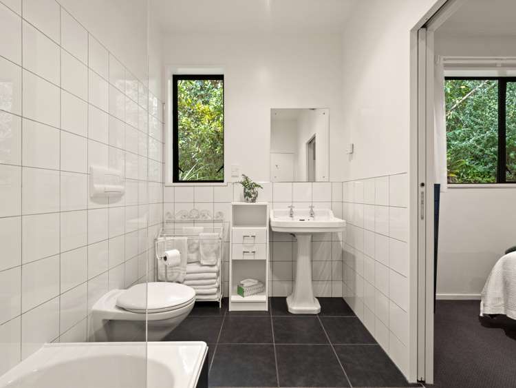 108 Doctors Point Road Waitati_17