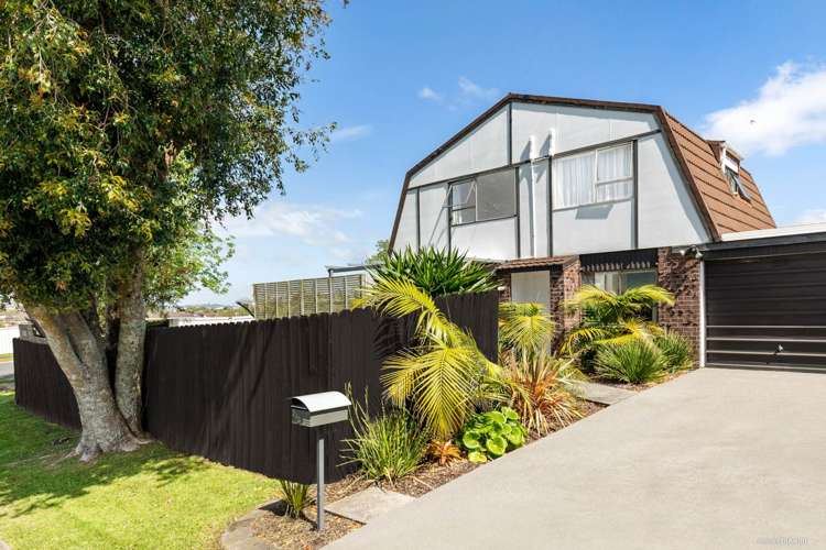 2/3 Regia Close Half Moon Bay_11